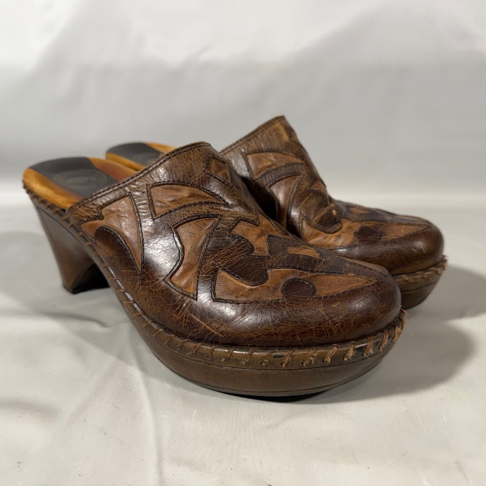 Nurture Bonanza Tooled Leather Heel Mules Clogs Two Tone 7M Slip On Western